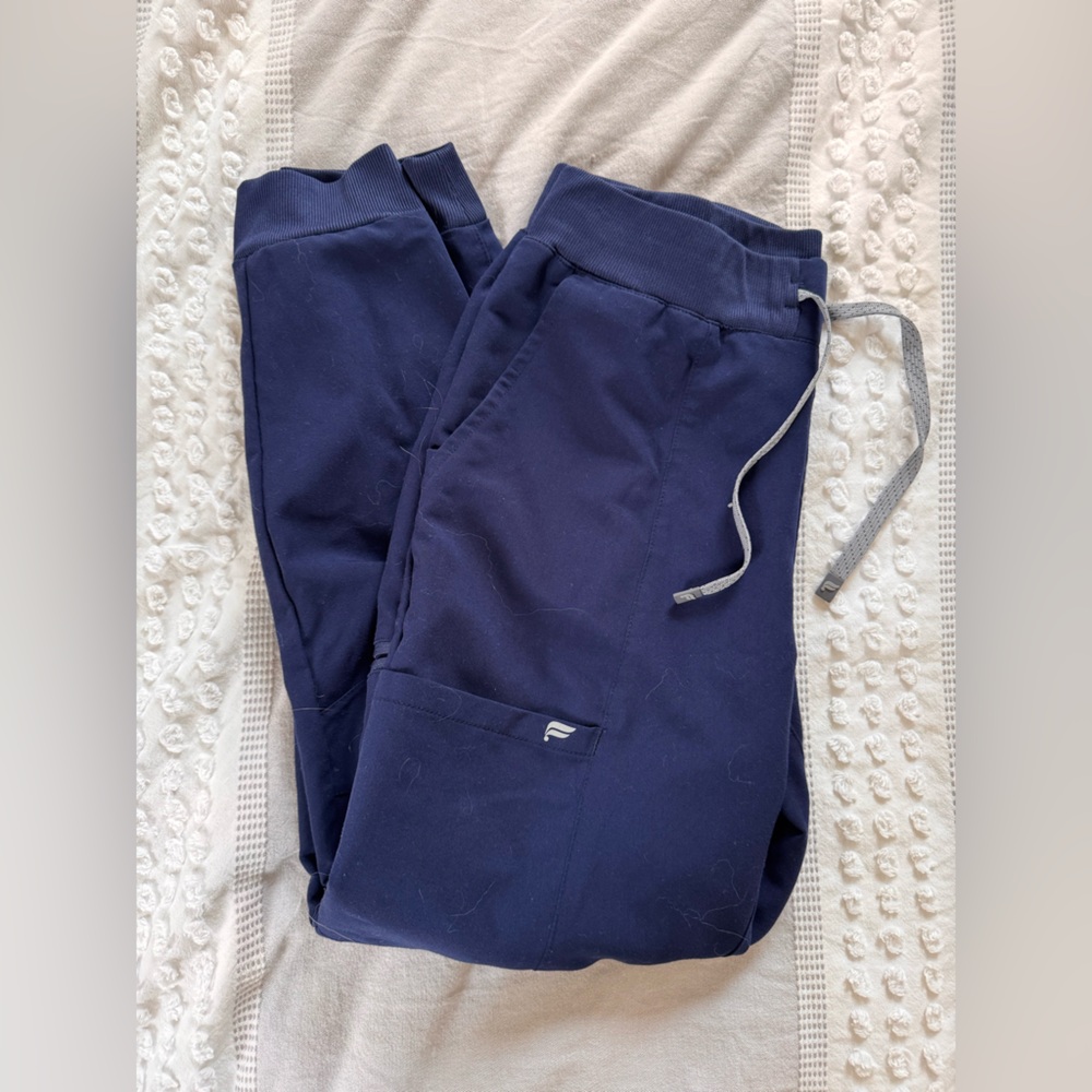 Women’s Fabletics Navy Jogger Scrubs